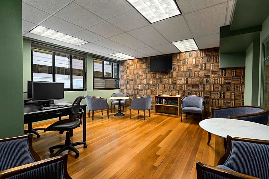 Days Inn by Wyndham Vancouver Downtown