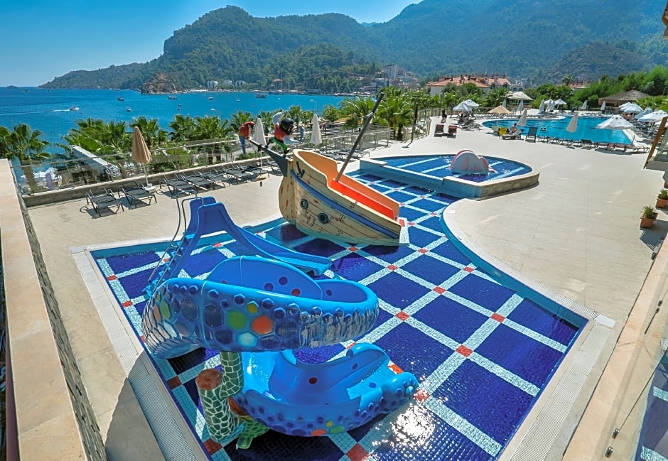 Turunc Premium Hotel