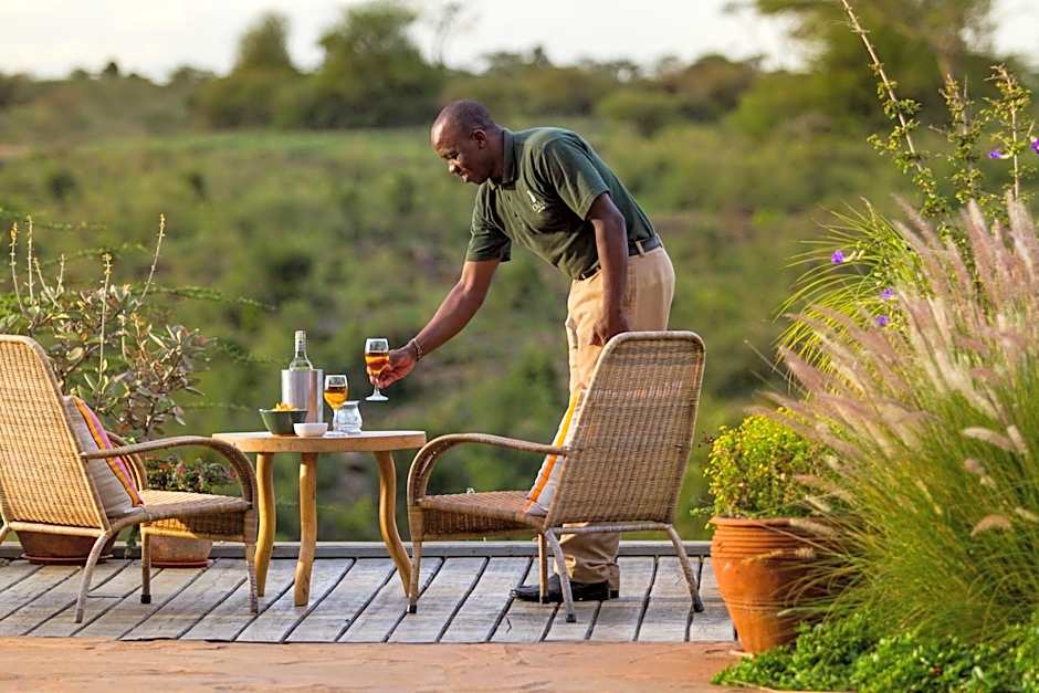 Ololo Safari Lodge & Farm