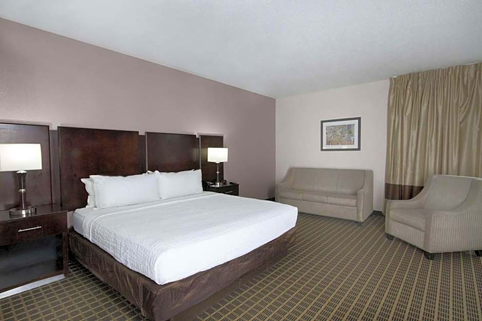 Clarion Inn & Suites Miami International Airport