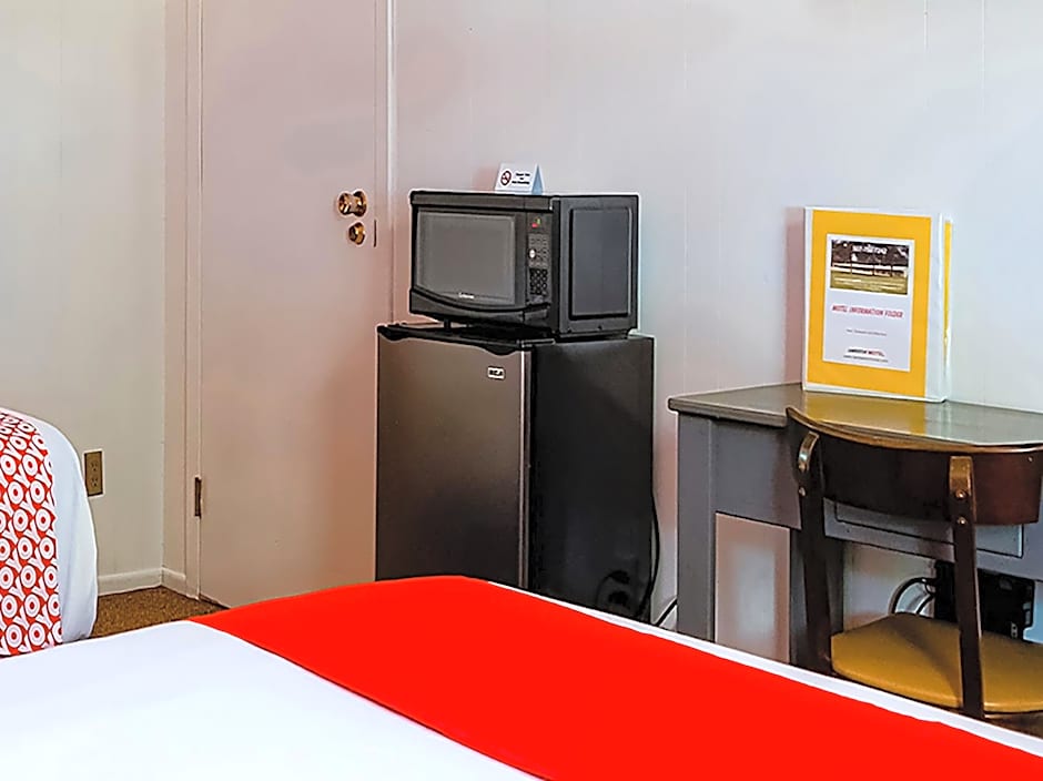 OYO Hotel Lamberton Hwy 14