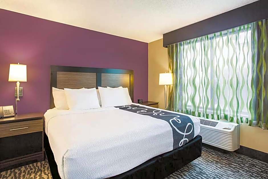 Comfort Inn & Suites Clearwater South - Pinellas Park