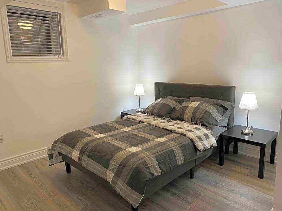 Adorable 2-Bedroom Basement with Sep Entrance