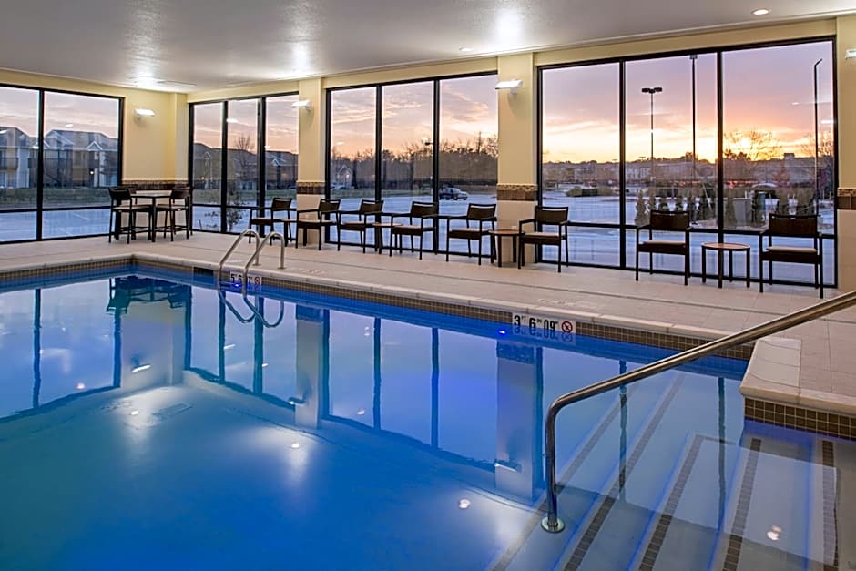 Courtyard by Marriott Kansas City Olathe