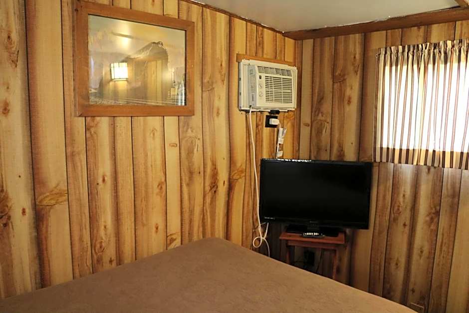 Red Caboose Motel & Restaurant