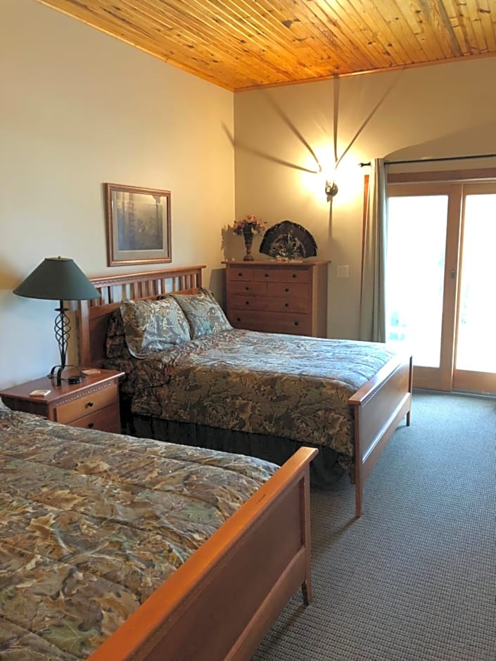Comstock Premier Lodge LLC