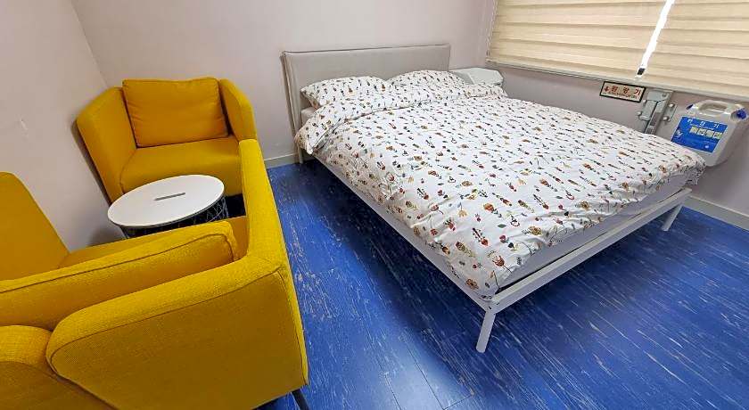 Bluehum Guesthouse