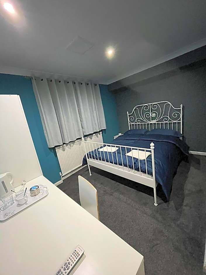 White Rose Hotel and Restaurant