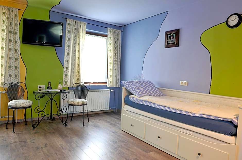 Gostilna in Prenočišča Brančurnik