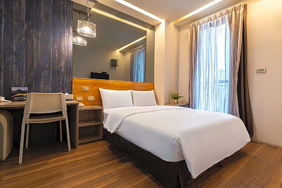 CHECK inn Express Taichung FuXing Hall 2