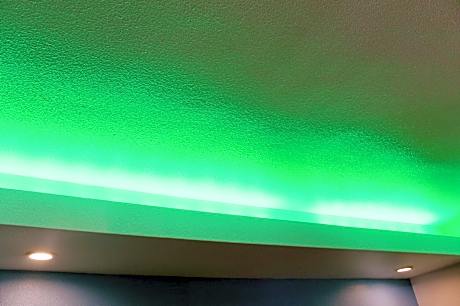 Queen Room - Smoking