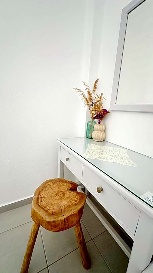 Kirki Rooms by the sea