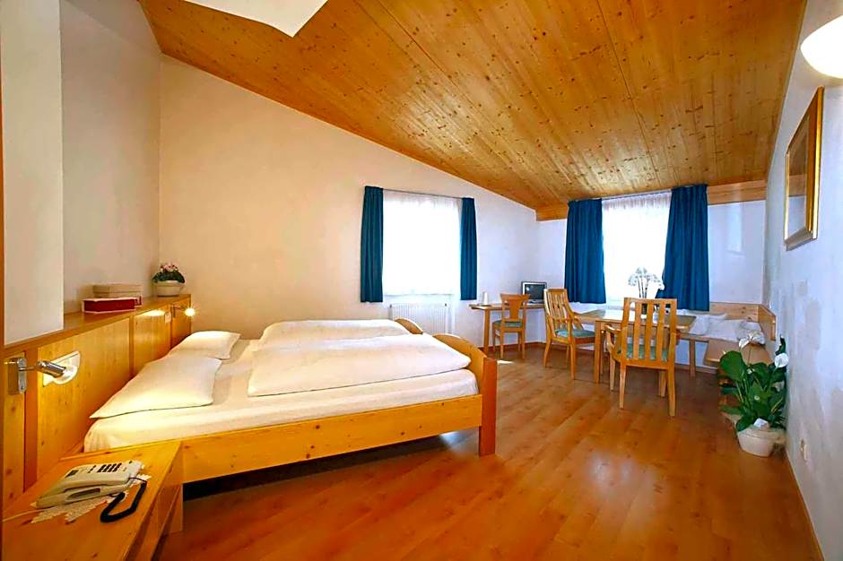 Hotel Meisules