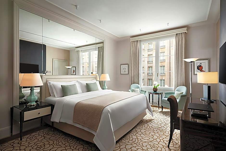 Prince de Galles, a Luxury Collection hotel, Paris