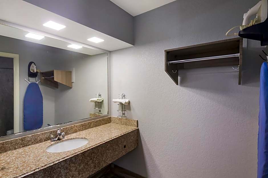 Americas Best Value Inn Buda Austin S
