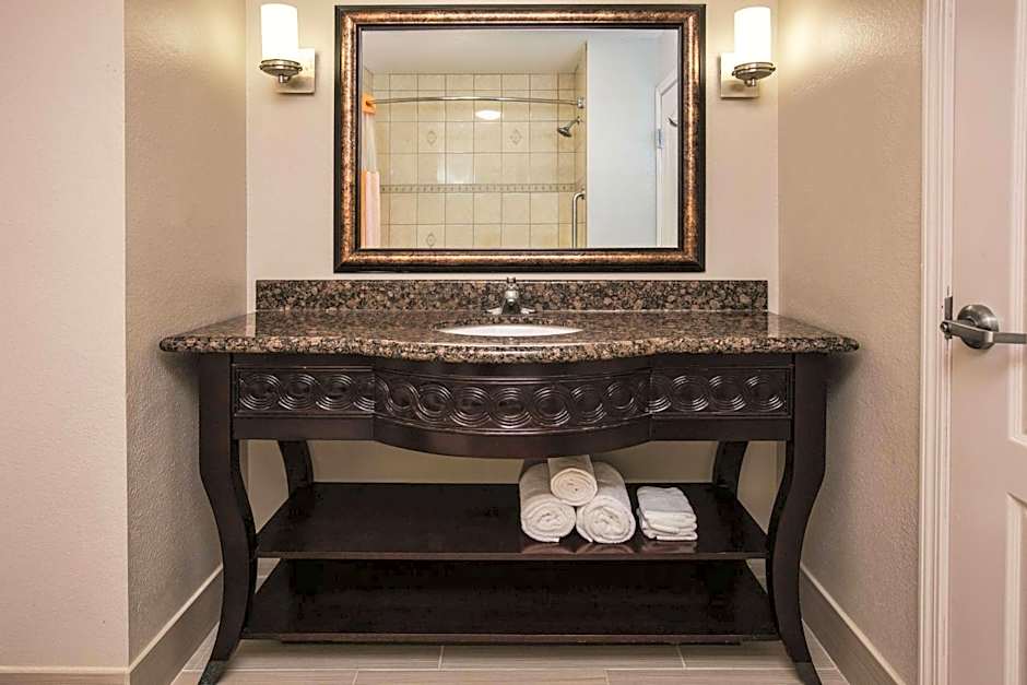 Baymont by Wyndham Dallas South-DeSoto