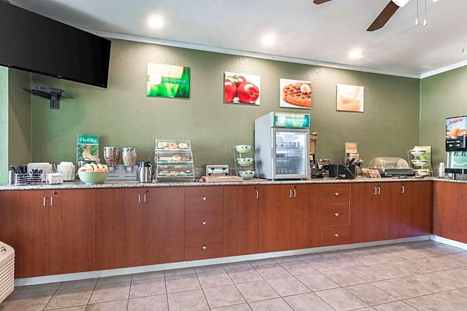 Quality Inn & Suites Bainbridge Island