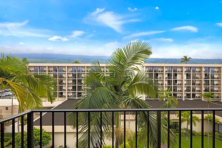 Courtyard by Marriott King Kamehameha's Kona Beach Hotel