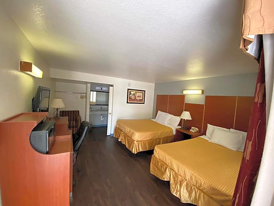 Travelodge by Wyndham Albuquerque West
