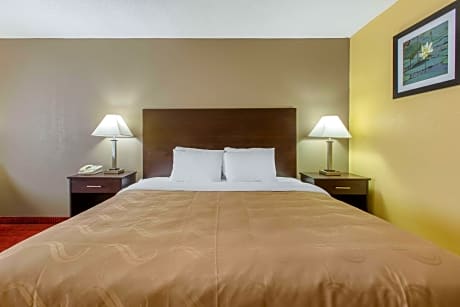 King Room - Accessible/Non-Smoking