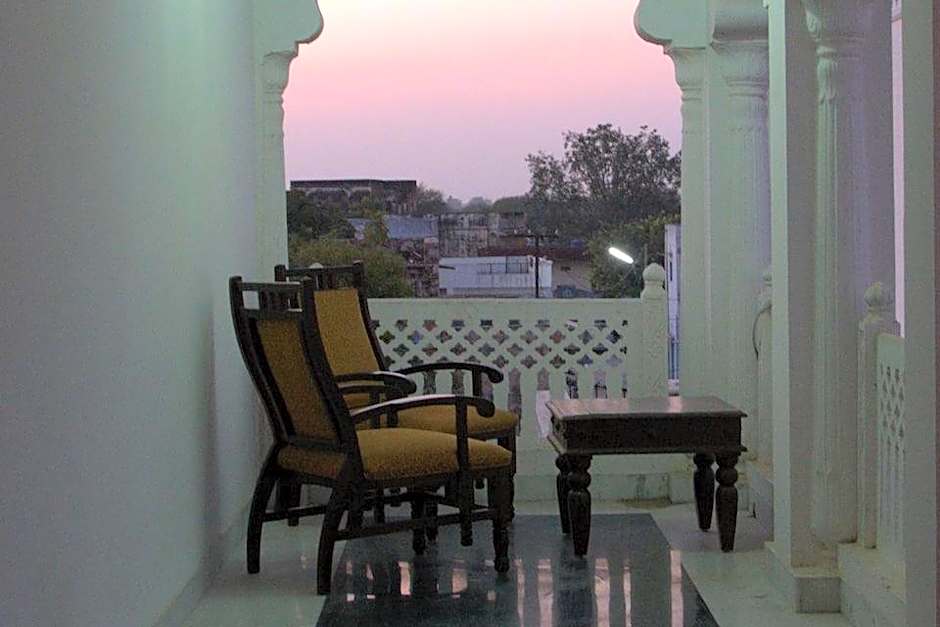 Hotel Sirsi Haveli