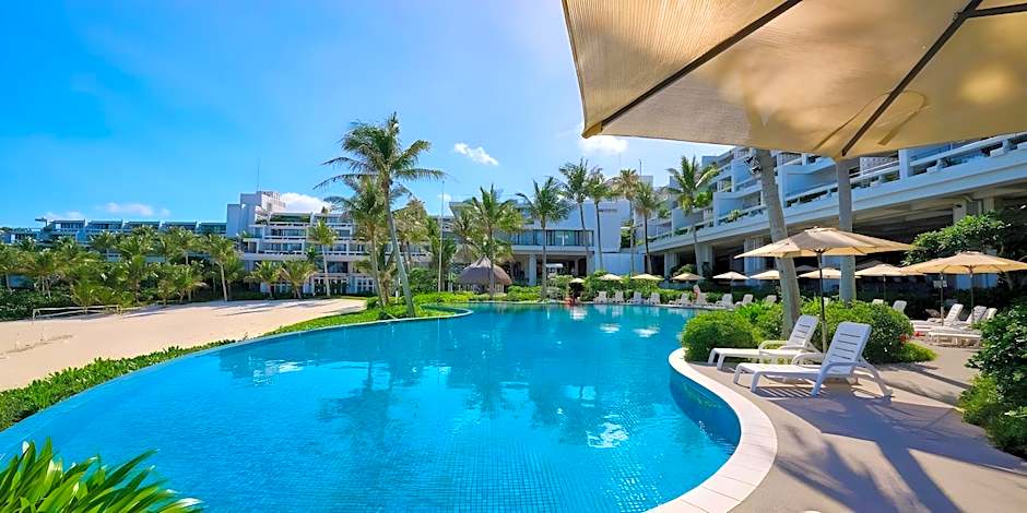 Palace In Moon Beach
