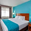 Howard Johnson by Wyndham National City/San Diego South