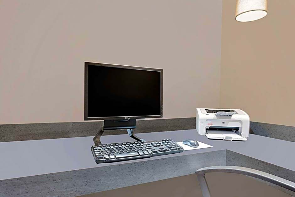 Ramada by Wyndham Kamloops