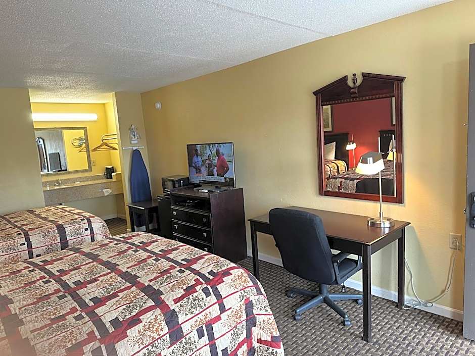 Royal Inn - Anniston