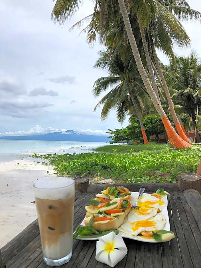 Apo Diver Beach Accomodation