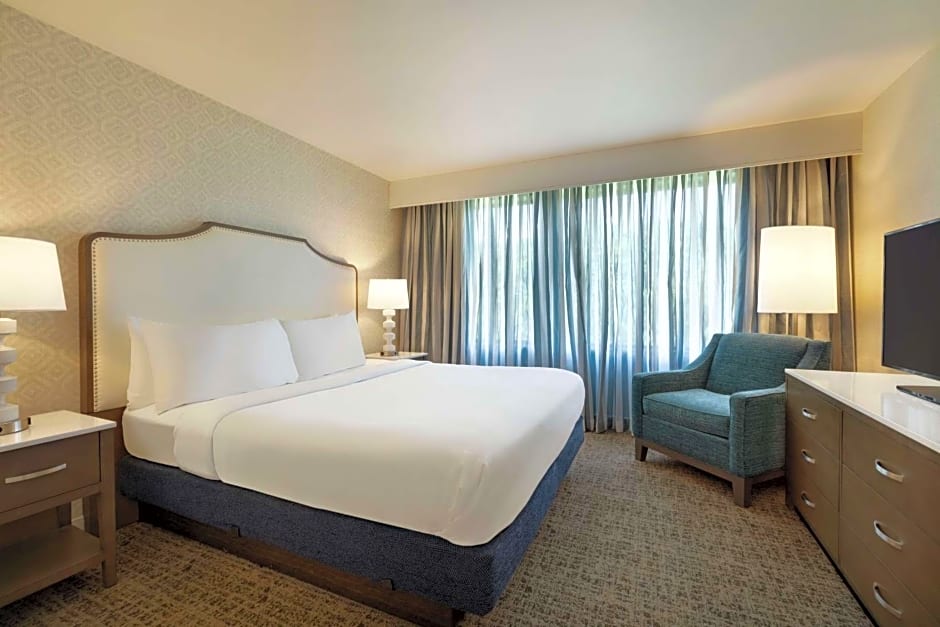 Embassy Suites by Hilton Philadelphia Valley Forge