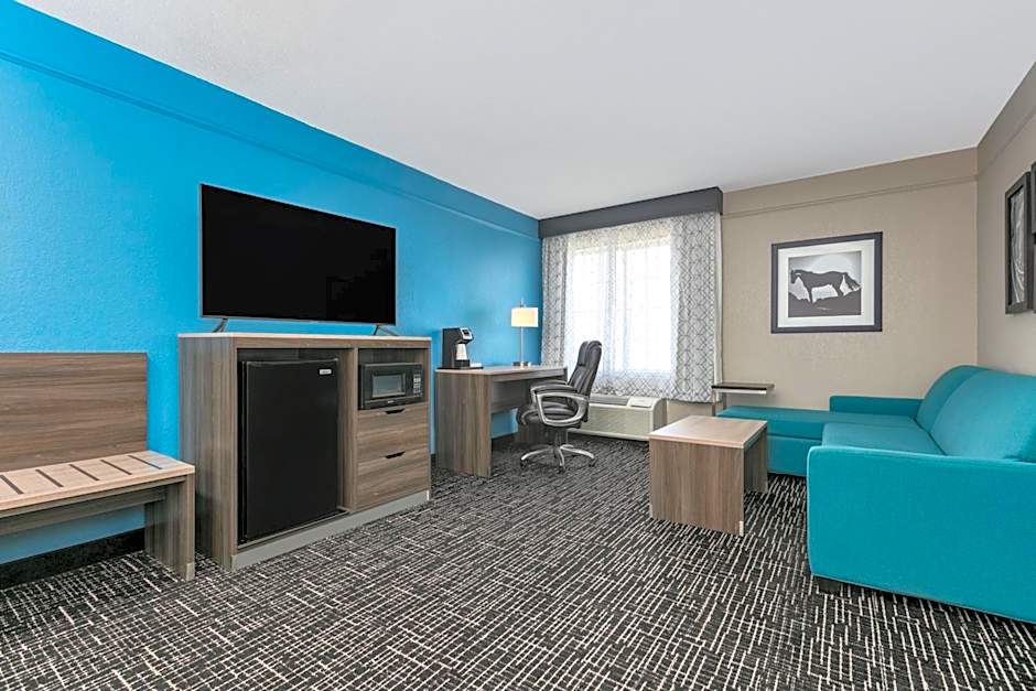 La Quinta Inn & Suites by Wyndham Weatherford