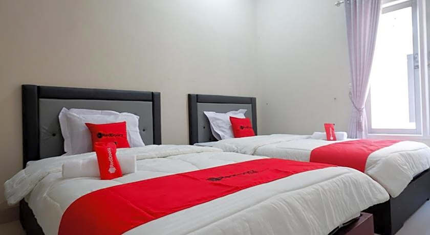 RedDoorz Syariah near RSUD Margono Purwokerto