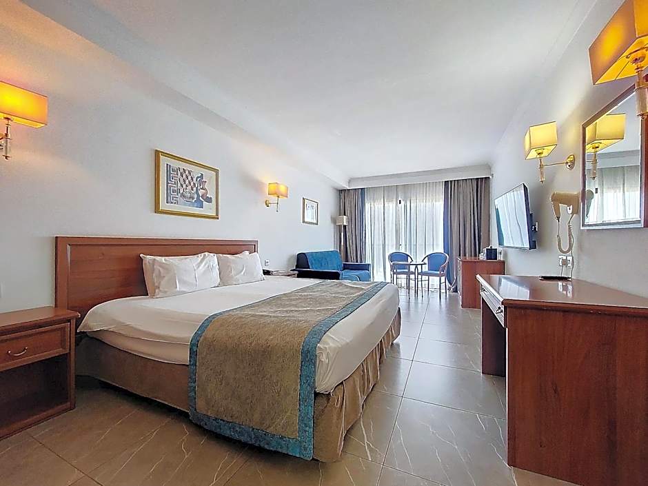 Golden Tulip Vivaldi Hotel