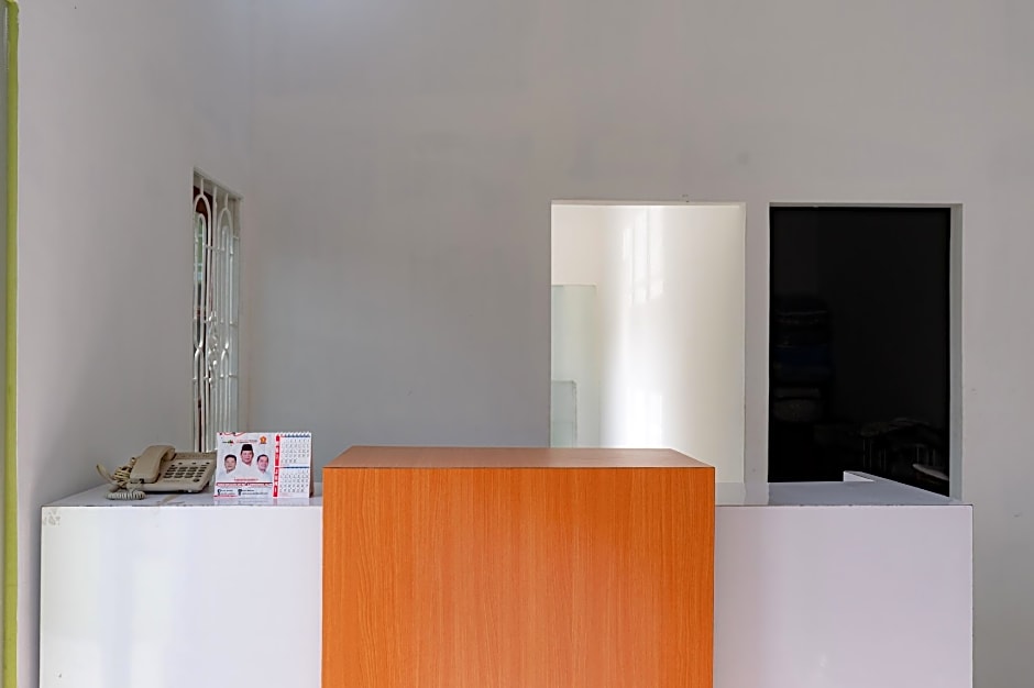 RedDoorz Syariah near UISU Medan