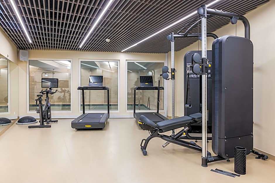 Cenica Porto Hotel, Curio Collection by Hilton