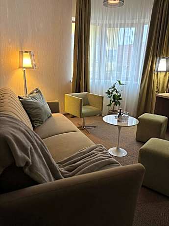 Two-Bedroom Apartment with Spa Bath