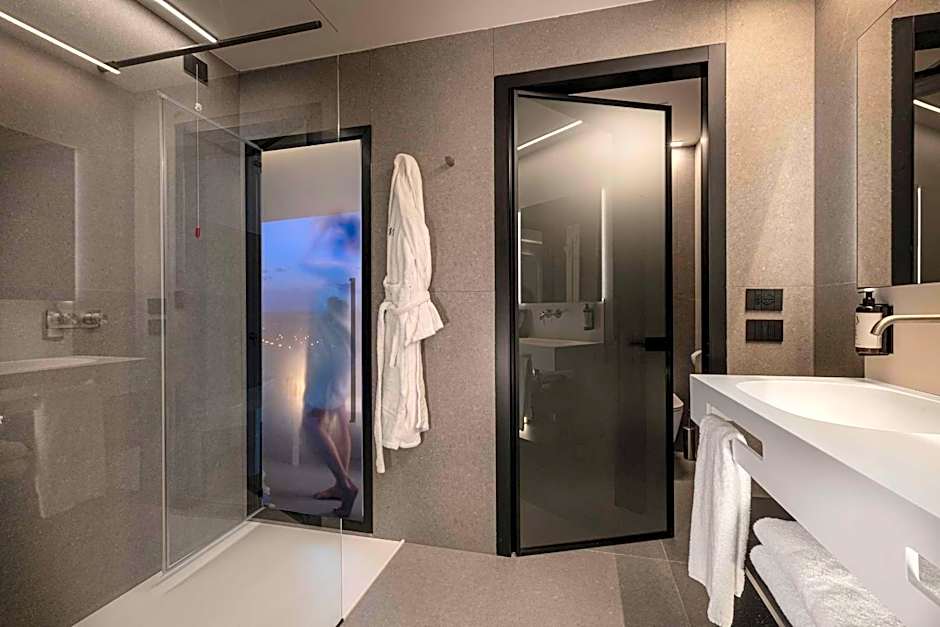 J44 Lifestyle Hotel