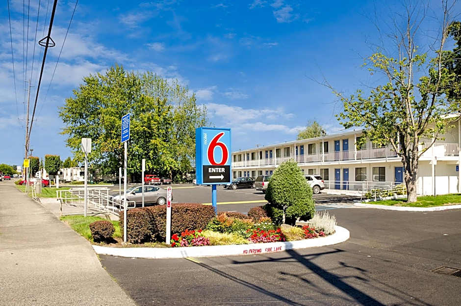 Motel 6-Tacoma, WA - Fife