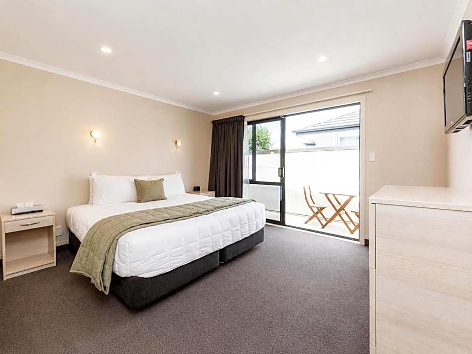Kauri Court Motel and Apartments
