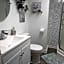 Suite in the Bush-Private Apartment