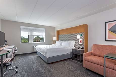 Standard King Room with Sofa Bed - Non-Smoking