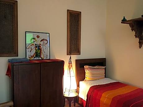 Single Room with Shared Bathroom