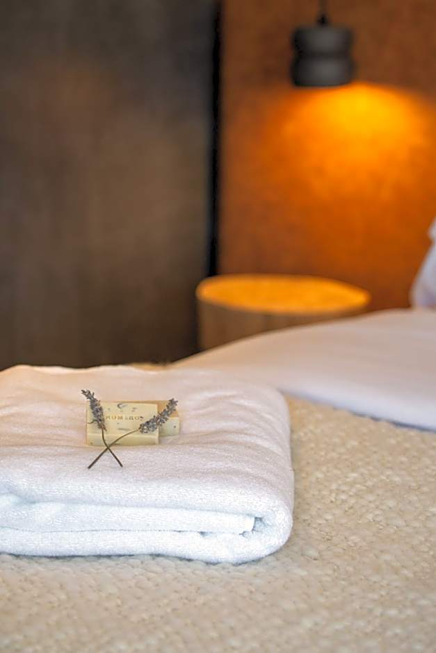 Montano Boutique Suites