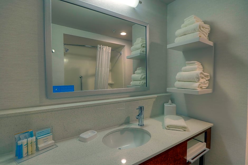 Photo 1 of 8 of Studio 2 Queen Beds, Mobility Accessible, Bathtub