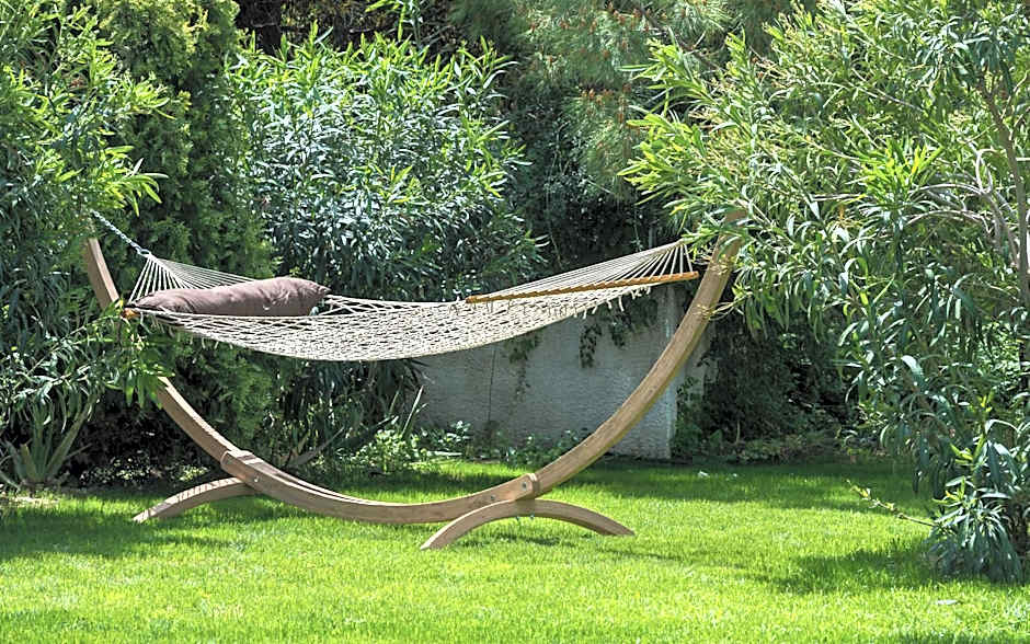 Bitzaro Grande Hotel & Suites