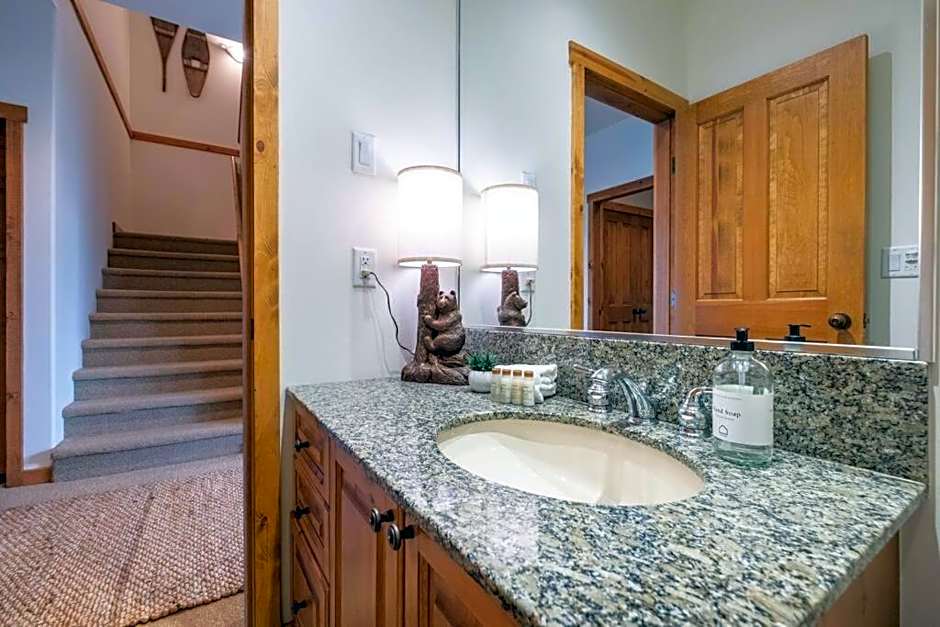 Taluswood Ridge by Outpost Whistler