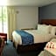 Travelodge by Wyndham Water's Edge Hotel - Racine
