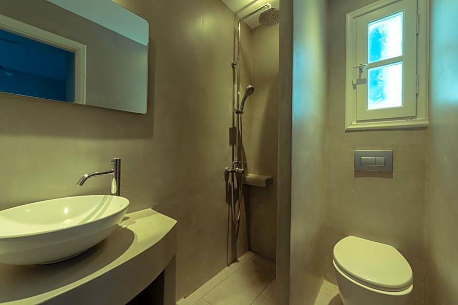 Aphrodite Hotel & Apartments