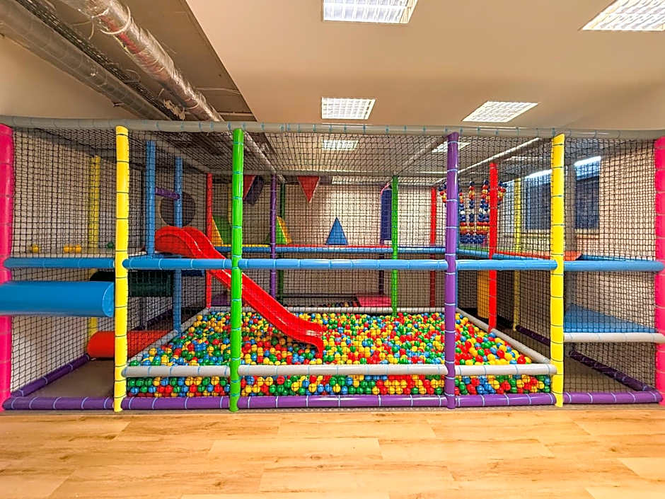 Hotel Kolna - darmowy parking, basen w cenie